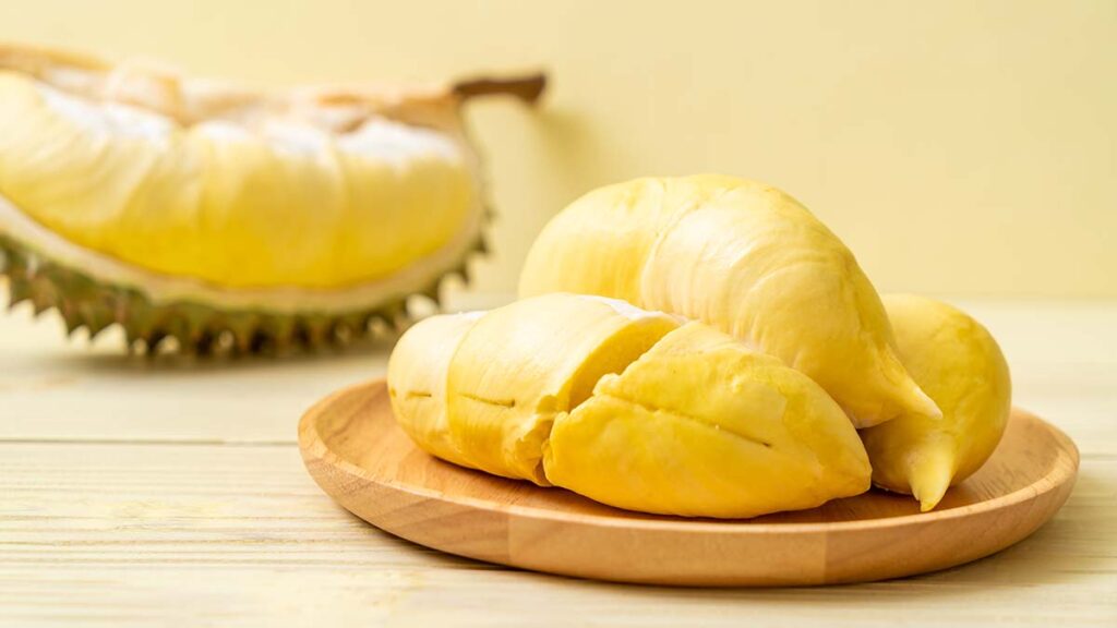 เป็นโควิด-19 กินทุเรียนได้ไหม แล้วควรกินผลไม้อะไรบ้าง