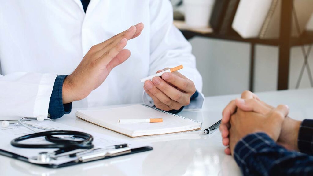 ก่อน-หลัง ฉีดวัคซีนโควิด-19 สูบบุหรี่ได้ไหม