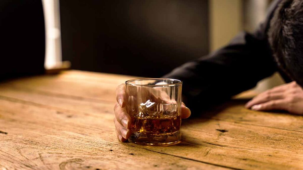 ความดันสูงกินเหล้า เบียร์ ไวน์ หรือเครื่องดื่มแอลกอฮอล์อื่นได้ไหม