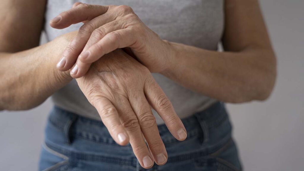 โรคข้ออักเสบ อาการปวดข้อ รักษาถูกเลี่ยงผ่าตัด ไม่พึ่งยาแก้ปวด