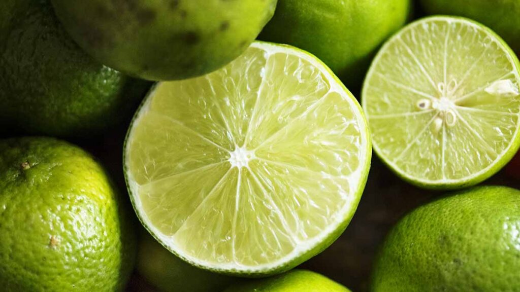 จริงหรือไม่ เป็นโลหิตจางห้ามกินมะนาว