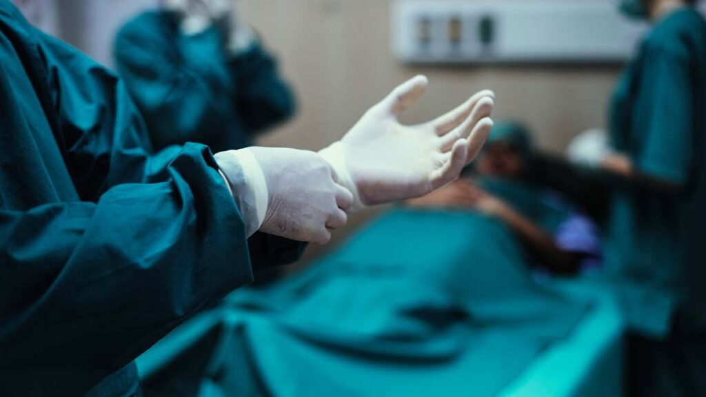 ผู้ที่มีภาวะเลือดจางผ่าตัดได้ไหม จะเสี่ยงอันตรายเพิ่มขึ้นหรือไม่