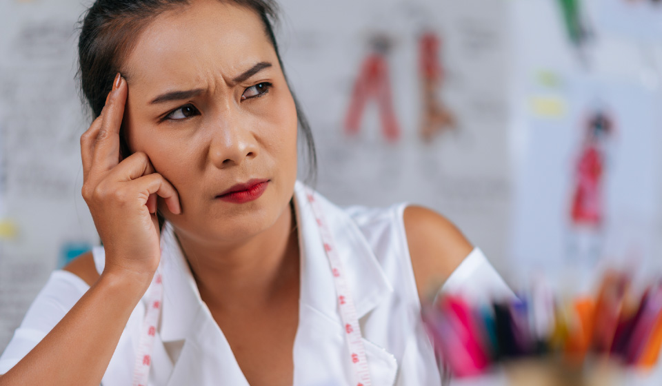 วัยทองและความท้าทายของผู้หญิง ยาสมุนไพรจีนสูตรระบายพลังชี่ในตับและคลายความเครียด